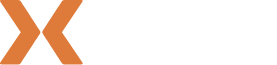 Personal de seguridad privada de Fortox en uniforme, vigilando un edificio empresarial junto a vehículos identificados. - Fortox