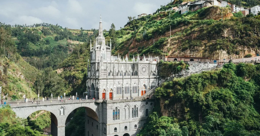 Seguridad privada en Pasto: Santuario de Las Lajas, Nariño